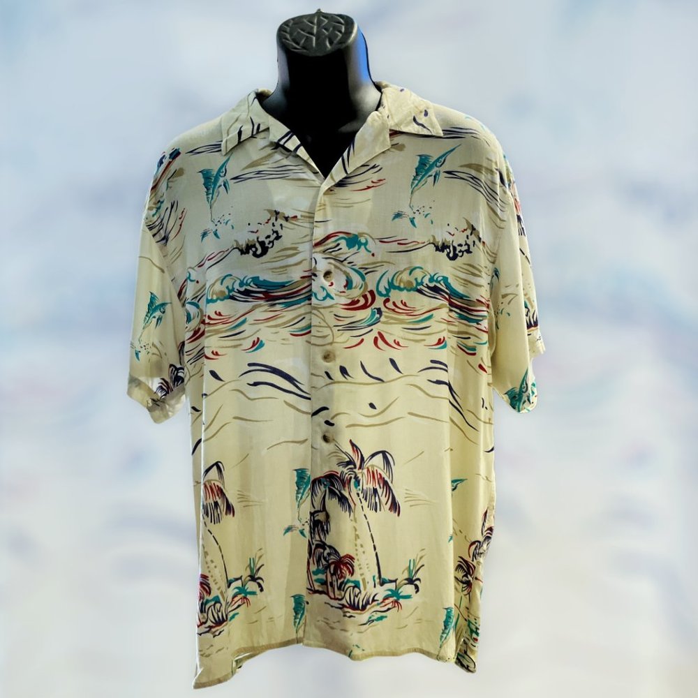 Men's Hawaiian Button Down Shirt By: Thums-Up Size Small, VG++++ Pre-Owned